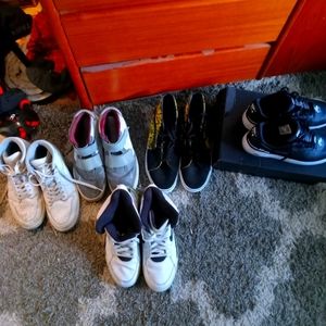 Shoes kicked and air Jordan's 10.5 and 11.5